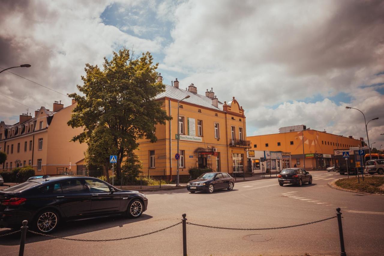 Nocleg W Krosnie Przy Kolejowej Krosno Exteriér fotografie