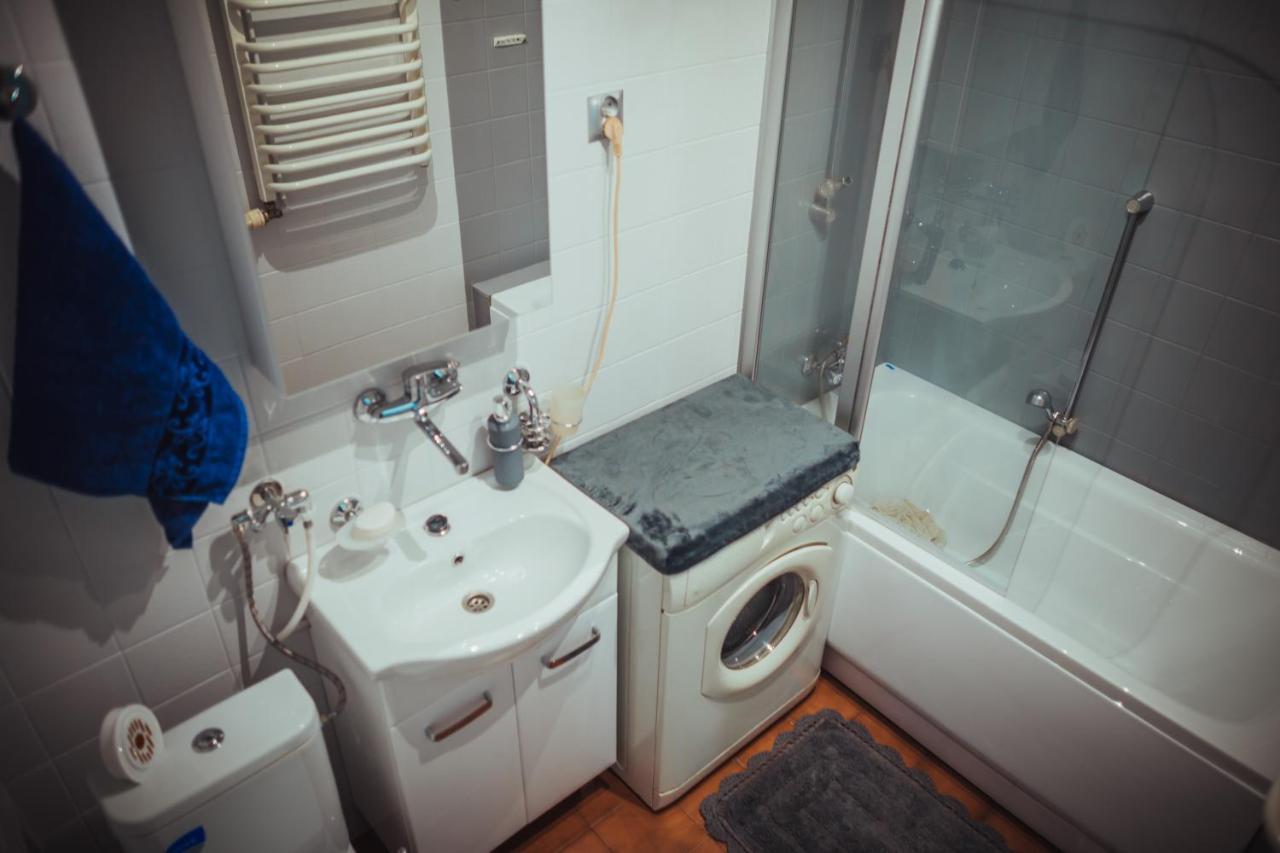 Nocleg W Krosnie Przy Kolejowej Krosno Exteriér fotografie