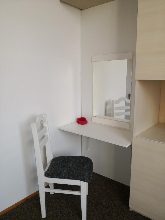 Nocleg W Krosnie Przy Kolejowej Krosno Exteriér fotografie